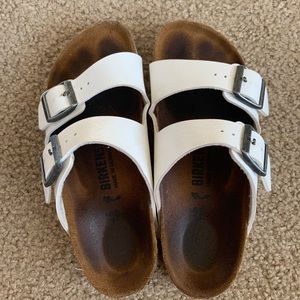 White Birkenstock’s